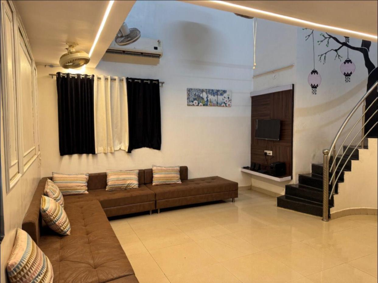 Siya Villa Ujjain Bagian luar foto