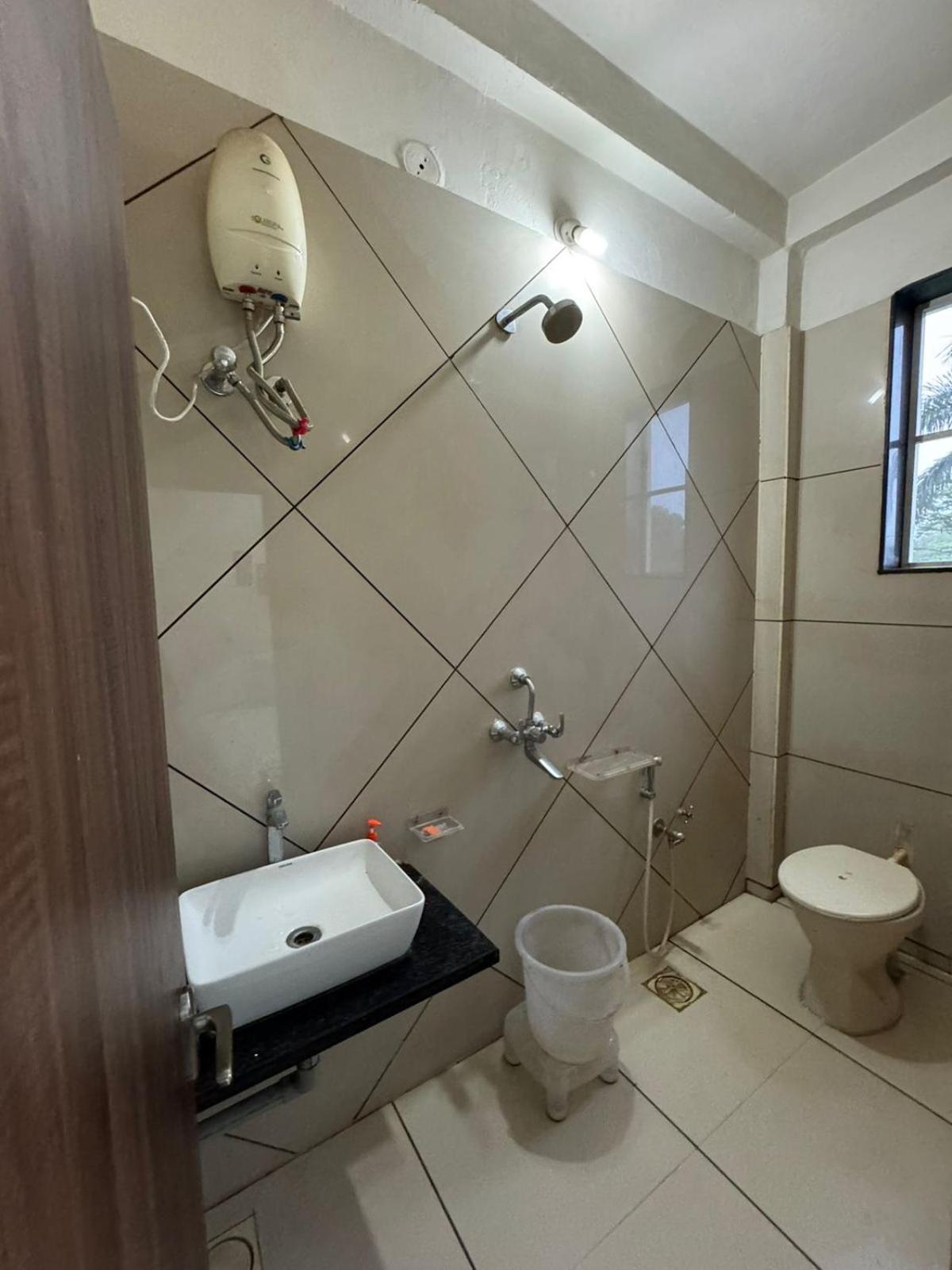 Siya Villa Ujjain Bagian luar foto