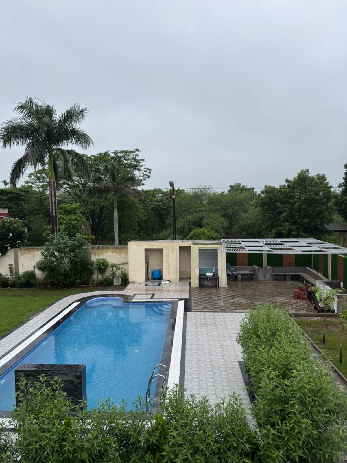 Siya Villa Ujjain Bagian luar foto
